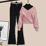 ブラック/カットソー+ピンク/セーター+ブラック/パンツ